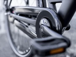 Trek District 1 EQ Lowstep L Matte Dnister Black - WERKSTATT17 Bikeshop 14 Trek District 1 EQ Lowstep L Matte Dnister Black - WERKSTATT17 Bikeshop -Trek District1EquippedLowstep 21 33527 A Alt3 1