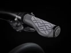 Trek Dual Sport 3 XL Crimson - WERKSTATT17 Bikeshop -Trek DualSport3 23 36826 C Alt2