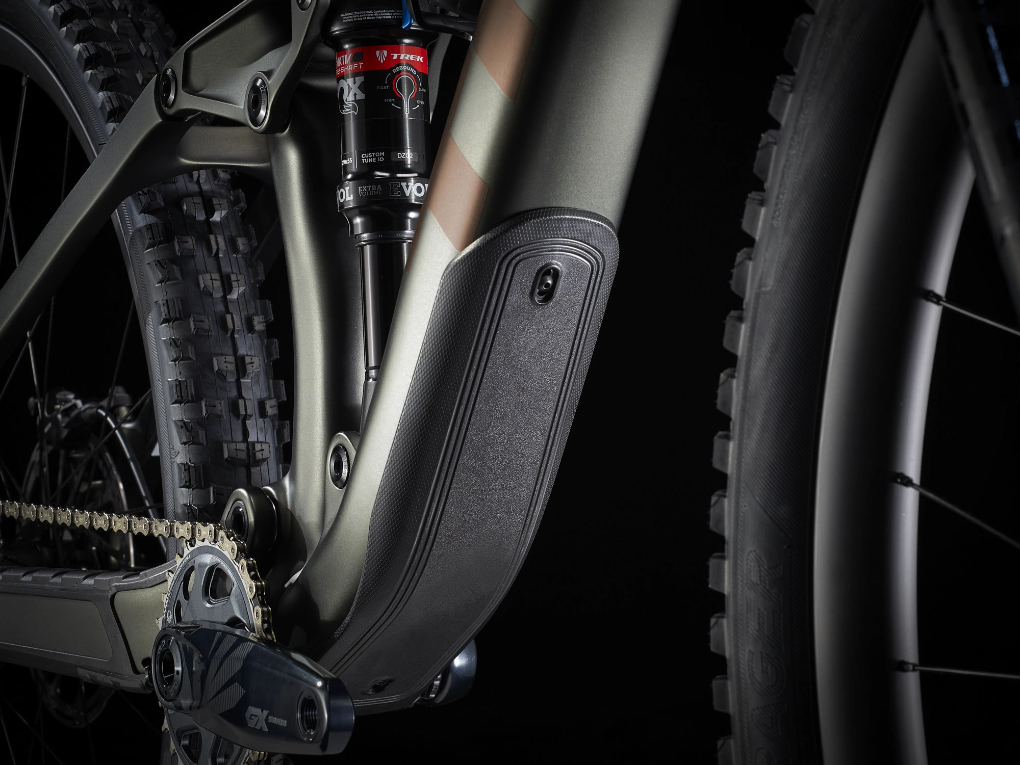 Trek Fuel EX 9.8 GX XS 27.5 Satin Black Olive - WERKSTATT17 Bikeshop 11 Trek Fuel EX 9.8 GX XS 27.5 Satin Black Olive - WERKSTATT17 Bikeshop – Bild 9