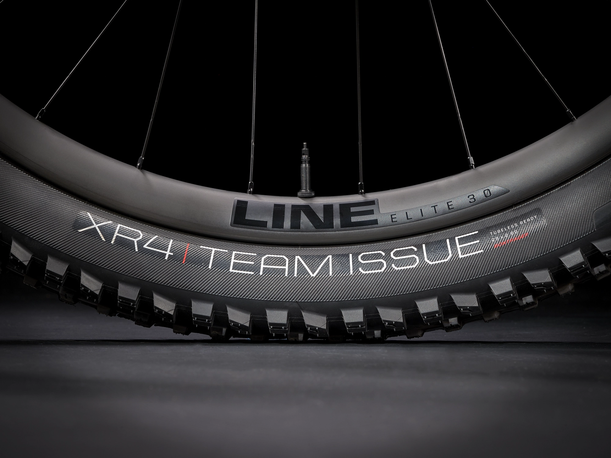 Trek Fuel EX 9.8 GX XS 27.5 Satin Black Olive - WERKSTATT17 Bikeshop 12 Trek Fuel EX 9.8 GX XS 27.5 Satin Black Olive - WERKSTATT17 Bikeshop – Bild 10