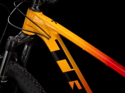 Trek Marlin 7 XXL 29 Marigold To Radioactive Red Fade - WERKSTATT17 Bikeshop -Trek Marlin7 21 33148 B Alt3