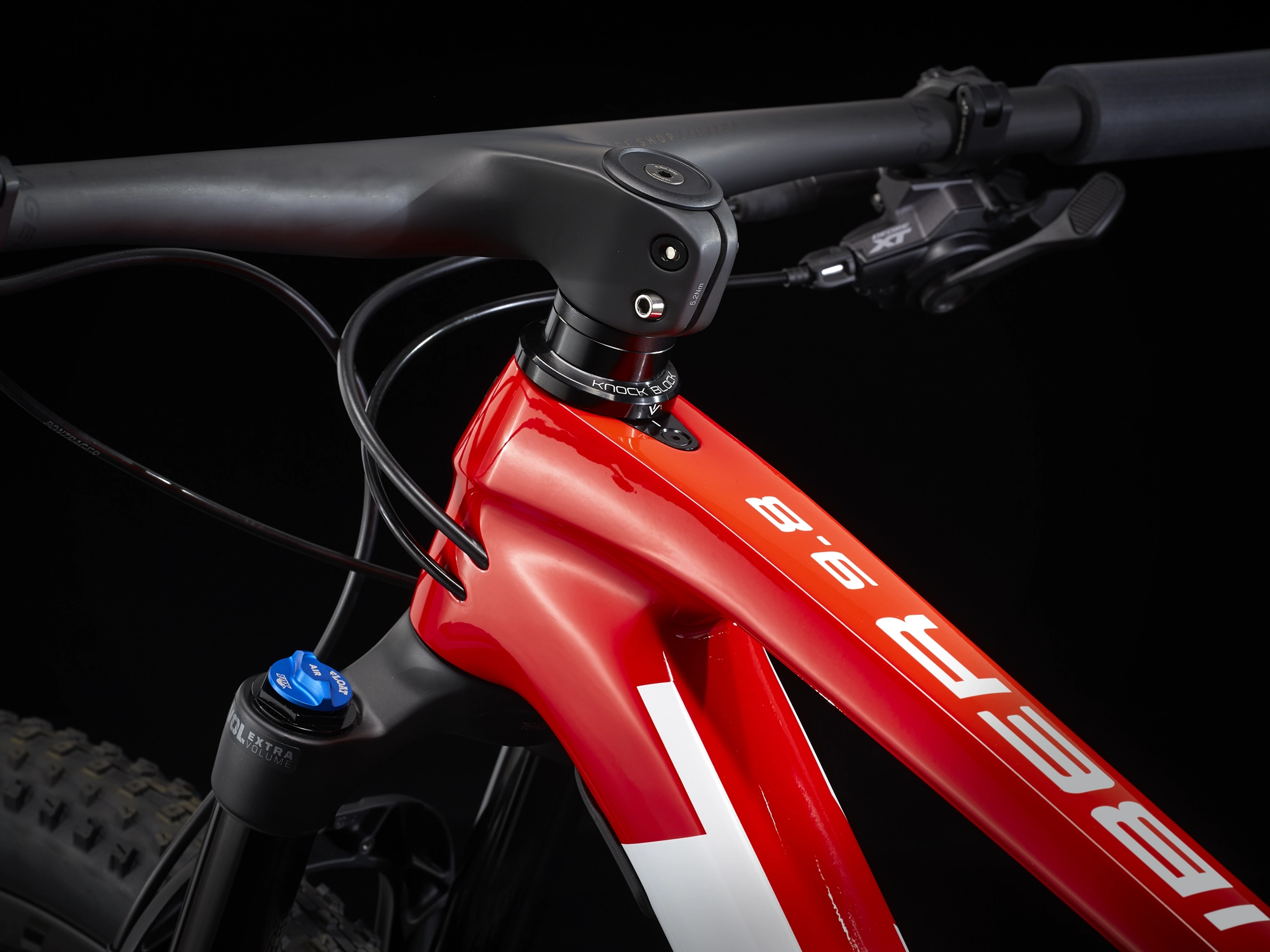 Trek Procaliber 9.8 L 29 Radioactive Red To Cobra Blood - WERKSTATT17 Bikeshop 7 Trek Procaliber 9.8 L 29 Radioactive Red To Cobra Blood - WERKSTATT17 Bikeshop – Bild 5