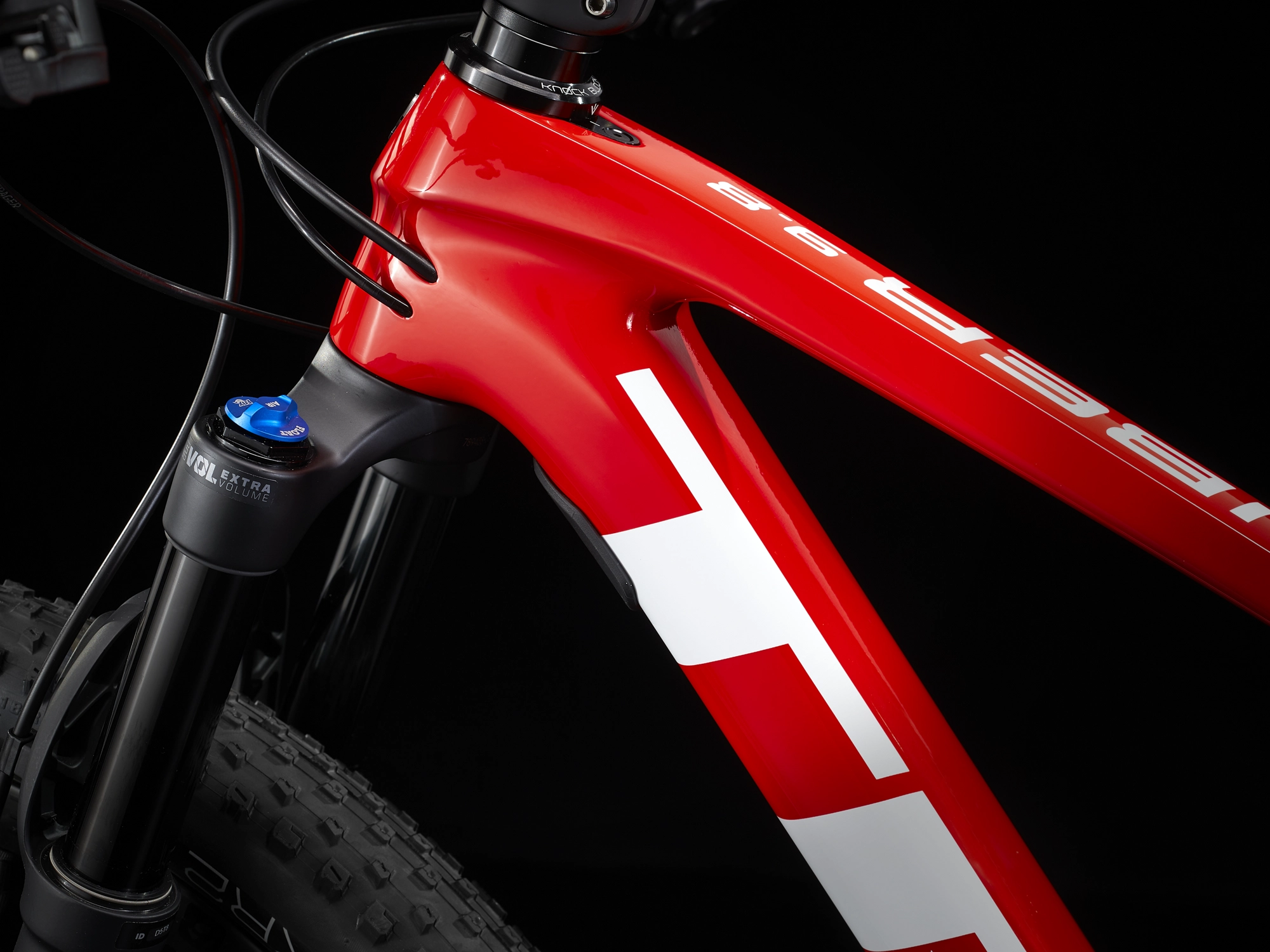 Trek Procaliber 9.8 L 29 Radioactive Red To Cobra Blood - WERKSTATT17 Bikeshop 9 Trek Procaliber 9.8 L 29 Radioactive Red To Cobra Blood - WERKSTATT17 Bikeshop – Bild 7