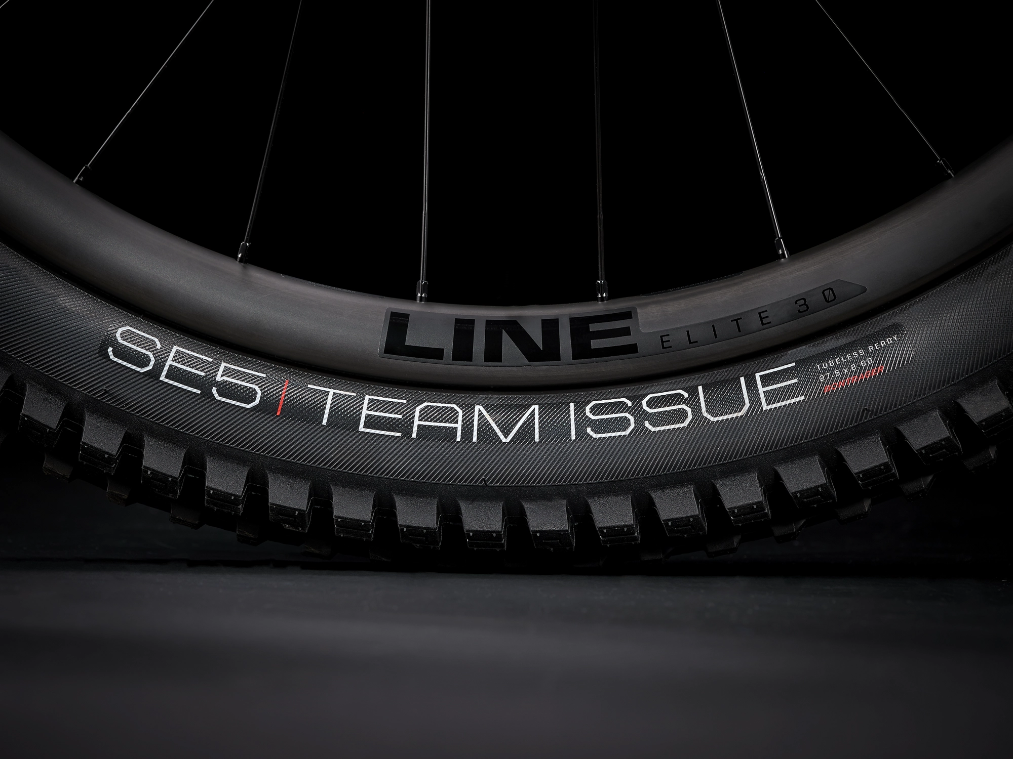 Trek Remedy 9.8 27.5 GX ML Matte Trek Black - WERKSTATT17 Bikeshop 8 Trek Remedy 9.8 27.5 GX ML Matte Trek Black - WERKSTATT17 Bikeshop – Bild 6