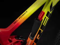 Trek Slash 9.8 GX M Radioactive Coral To Yellow Fade - WERKSTATT17 Bikeshop -Trek Slash98GX 22 35316 C Alt3