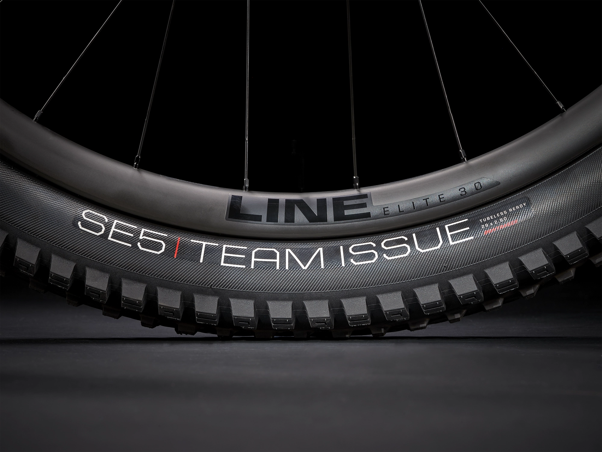 Trek Slash 9.9 XX1 AXS XL 29 Matte Battleship Blue - WERKSTATT17 Bikeshop 8 Trek Slash 9.9 XX1 AXS XL 29 Matte Battleship Blue - WERKSTATT17 Bikeshop – Bild 6