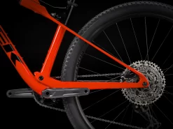 Trek Supercaliber 9.6 L Radioactive Red /Trek Black - WERKSTATT17 Bikeshop -Trek Supercaliber96 22 35151 B Alt8