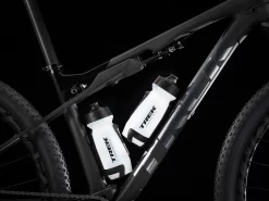 Trek Supercaliber 9.8 XT M Matte Raw Carbon/Gloss Trek - WERKSTATT17 Bikeshop -Trek Supercaliber98XT 22 35146 B Accessory1