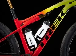Trek Supercaliber 9.9 XTR L Radioactive Yellow To Coral - WERKSTATT17 Bikeshop -Trek Supercaliber99XTR 22 35144 C Accessory1