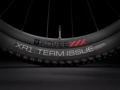 Trek Supercaliber 9.9 XTR ML Matte Raw Carbon/Gloss Tre - WERKSTATT17 Bikeshop -Trek Supercaliber99XTR 23 37040 A Alt7