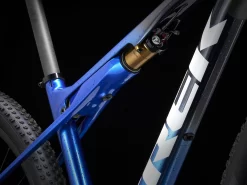 Trek Supercaliber 9.9XX1AXS M Navy Smoke To Alpine Blue - WERKSTATT17 Bikeshop -Trek Supercaliber99XX1AXS 22 35145 A Alt1