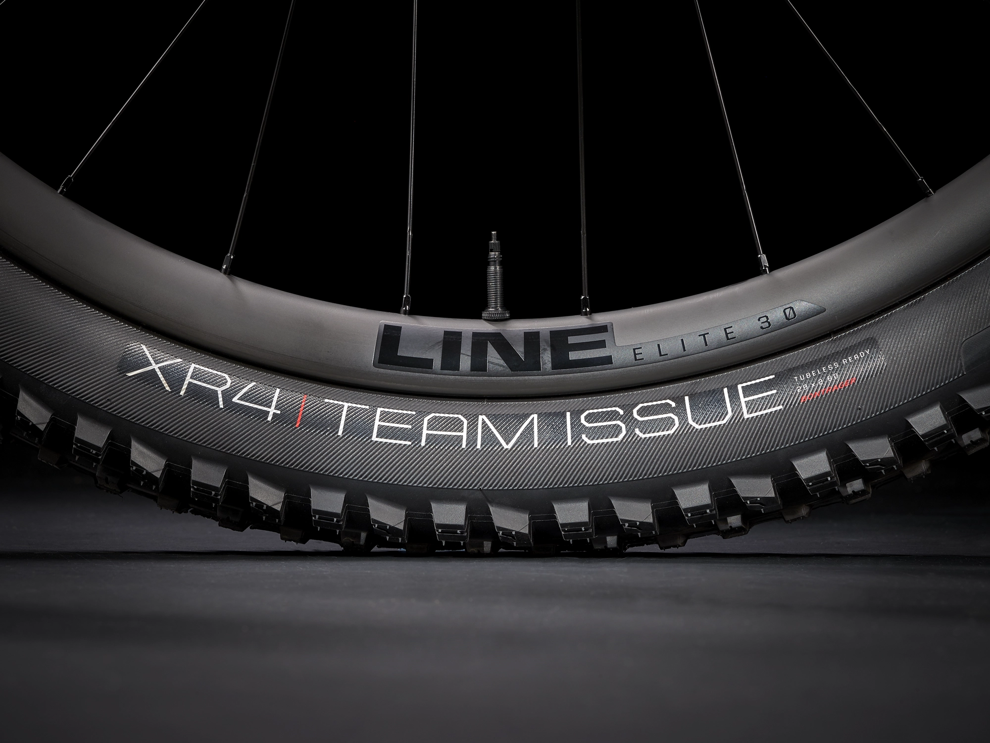 Trek Top Fuel 9.8 GX M Matte Raw Carbon - WERKSTATT17 Bikeshop 8 Trek Top Fuel 9.8 GX M Matte Raw Carbon - WERKSTATT17 Bikeshop – Bild 6