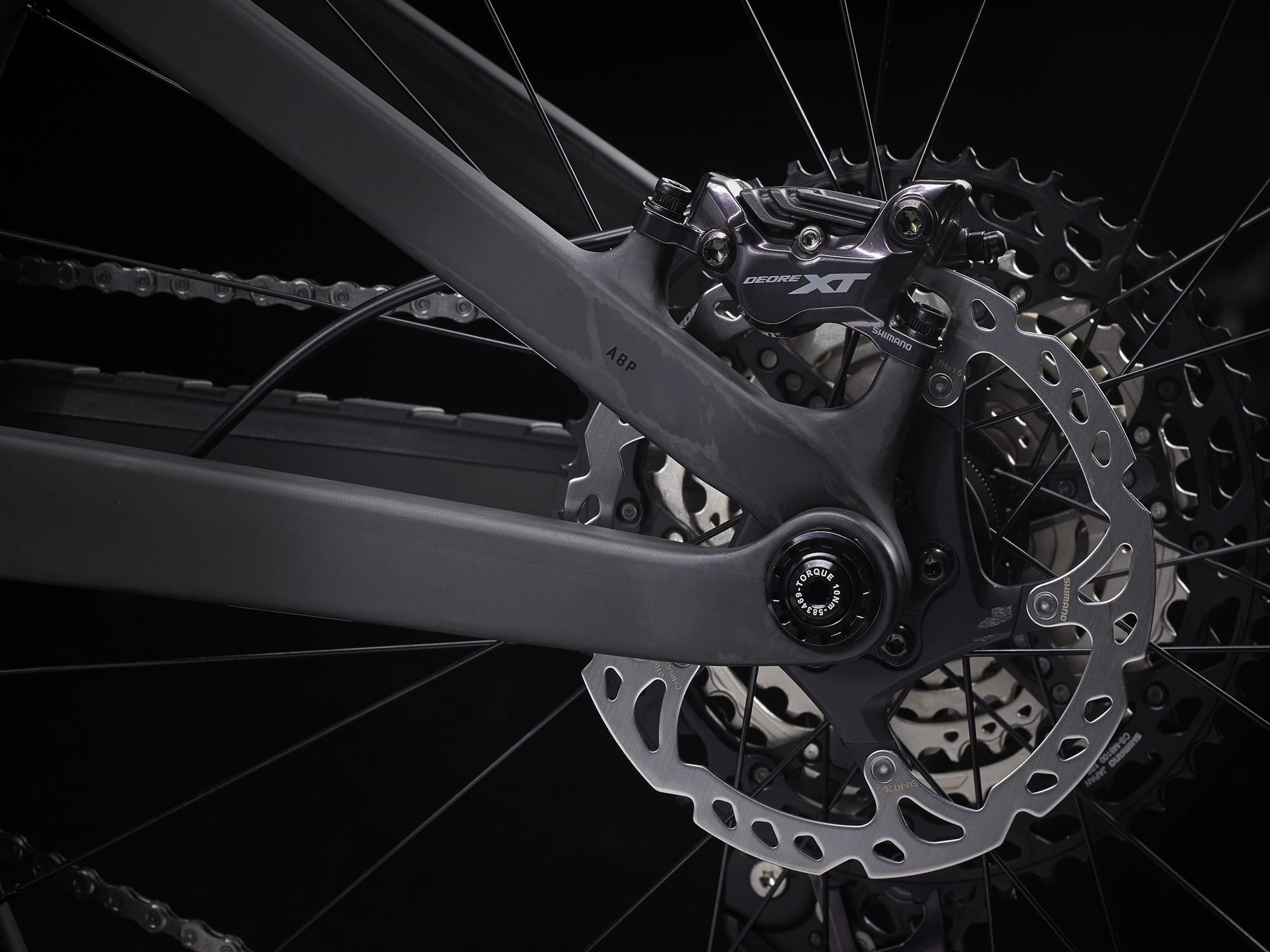 Trek Top Fuel 9.8 XT M Matte Raw Carbon - WERKSTATT17 Bikeshop 10 Trek Top Fuel 9.8 XT M Matte Raw Carbon - WERKSTATT17 Bikeshop – Bild 8