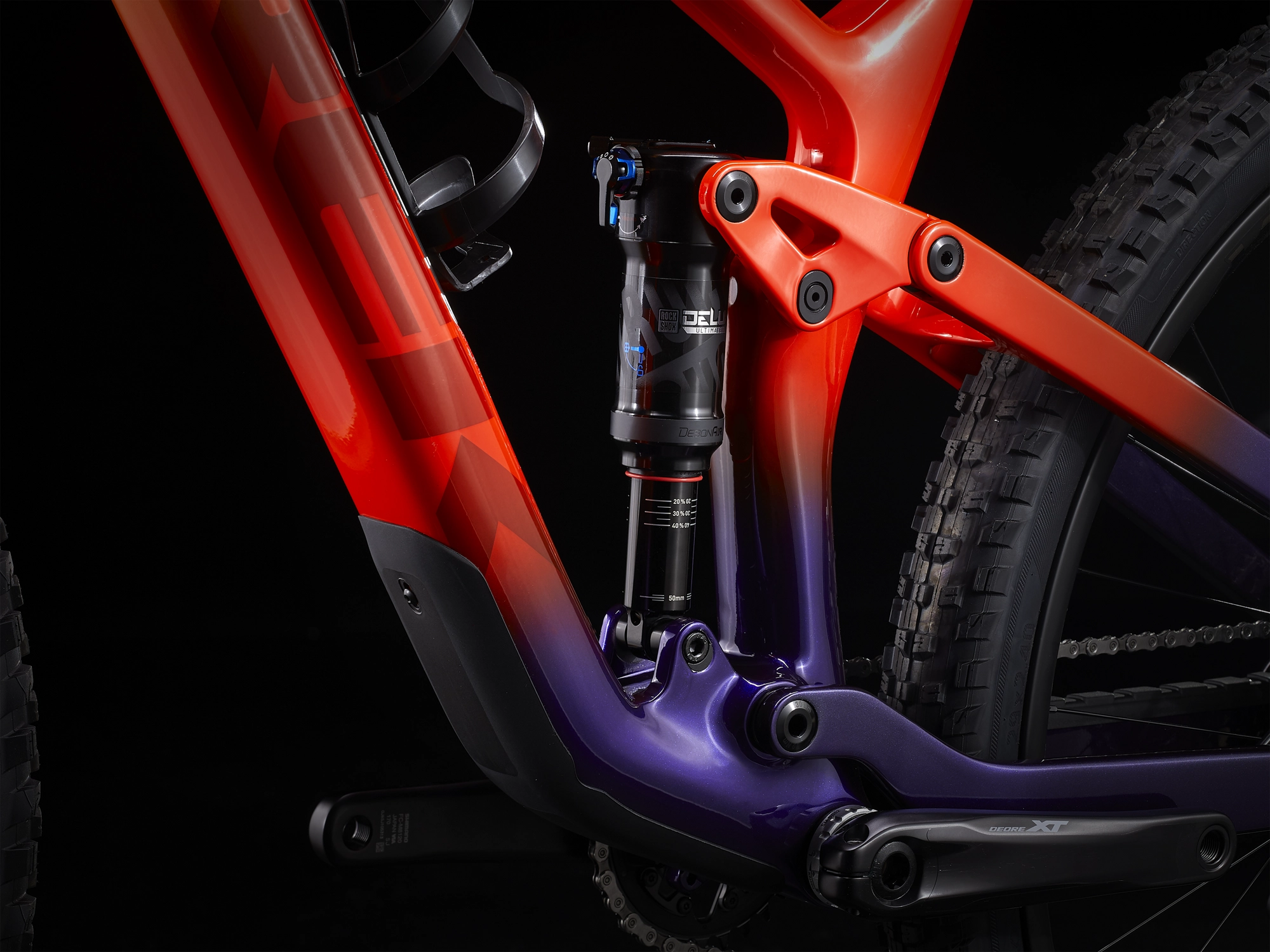 Trek Top Fuel 9.8 XT S Marigold To Red To Purple Abyss - WERKSTATT17 Bikeshop 7 Trek Top Fuel 9.8 XT S Marigold To Red To Purple Abyss - WERKSTATT17 Bikeshop – Bild 5