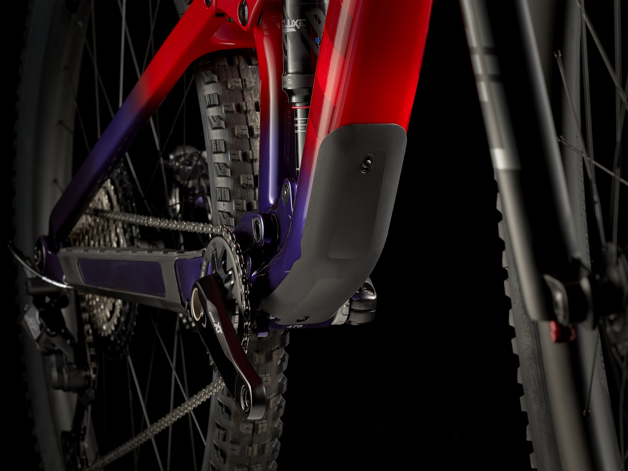 Trek Top Fuel 9.8 XT S Marigold To Red To Purple Abyss - WERKSTATT17 Bikeshop 11 Trek Top Fuel 9.8 XT S Marigold To Red To Purple Abyss - WERKSTATT17 Bikeshop – Bild 9